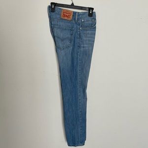 Light blue Levi’s 511’s